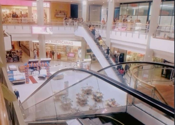 The Death and Revival of Mall&nbsp;Culture